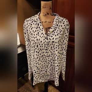 Chic Black and White Polka Dot Blouse